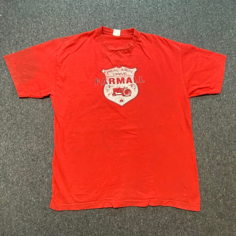 International Harvester Farmall Shirt XL Mens Red Graphic Tee Distressed Tractor